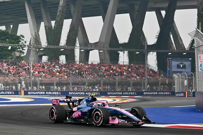 Colapinto no pudo avanzar a la última tanda y largará 11° la Sprint en Singapur. (Crédito: AFP)