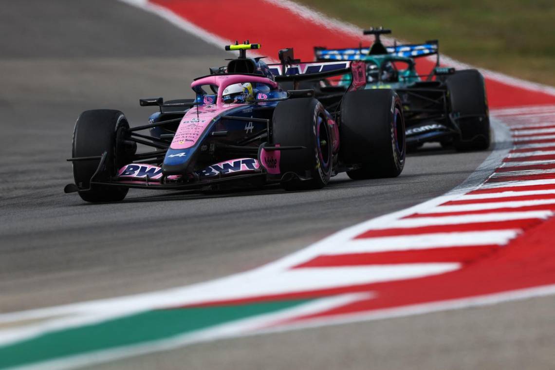Otra carrera frustrante para Colapinto: un toque con Lindblad lo dejó fuera del GP de Estados Unidos.