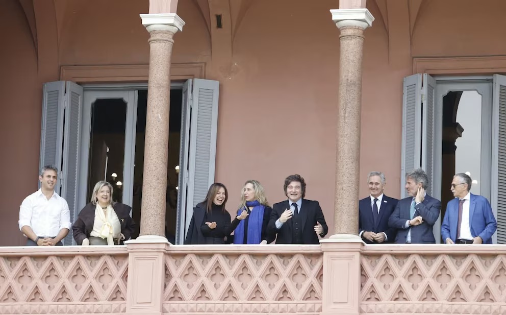 Reunión de Gabinete: Milei defendió su programa económico y evitó hablar del triunfo electoral de Lula